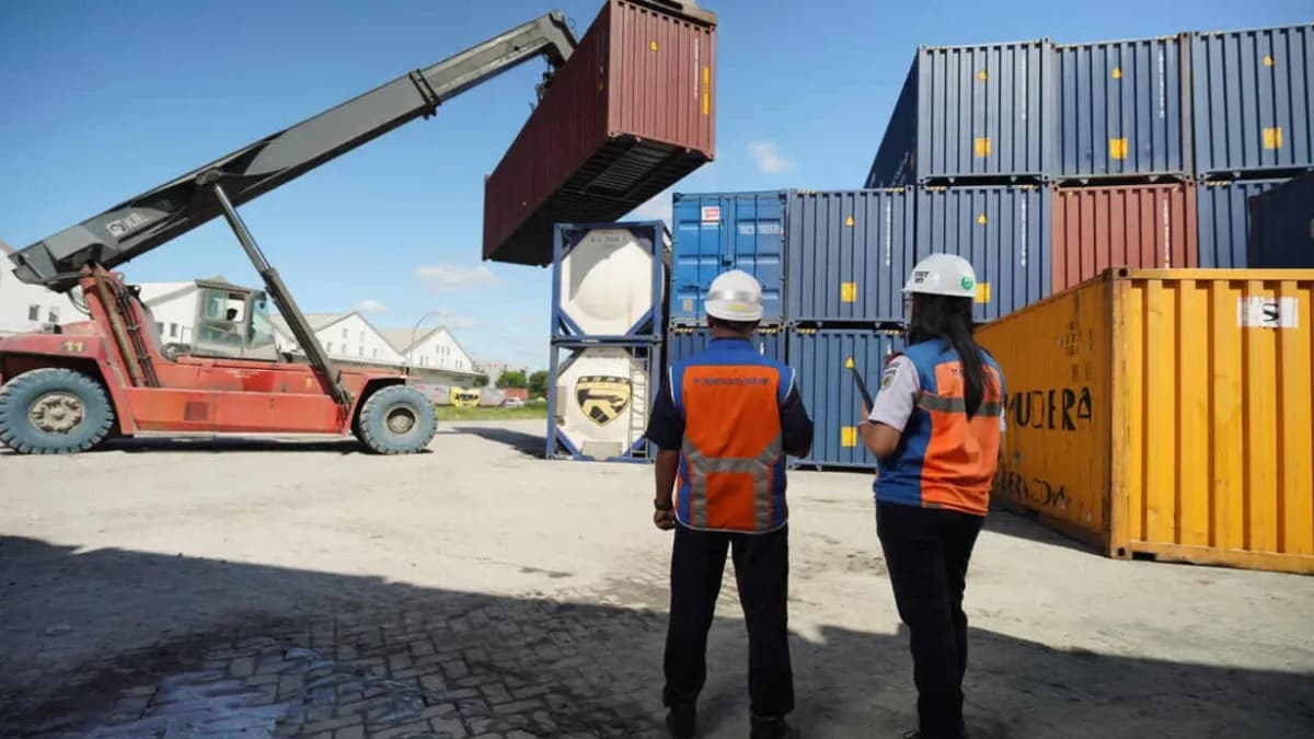 KAI Logistik Kelola 2,2 Juta Barang, Peti Kemas Naik 40%