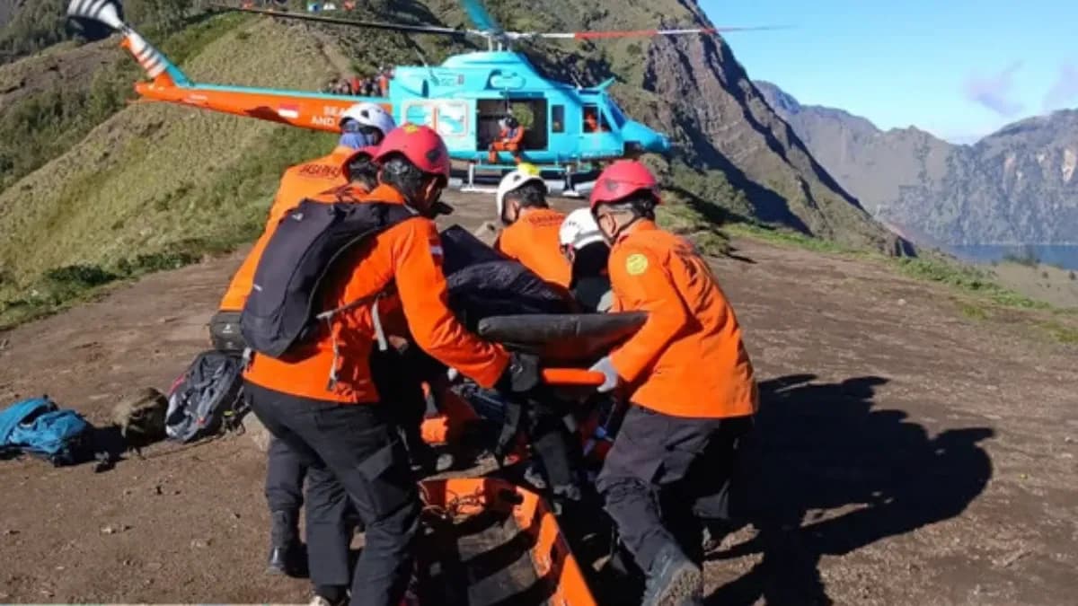 Helikopter FINNS Search & Rescue berhasil evakuasi wisatawan terluka dari Gunung Rinjani