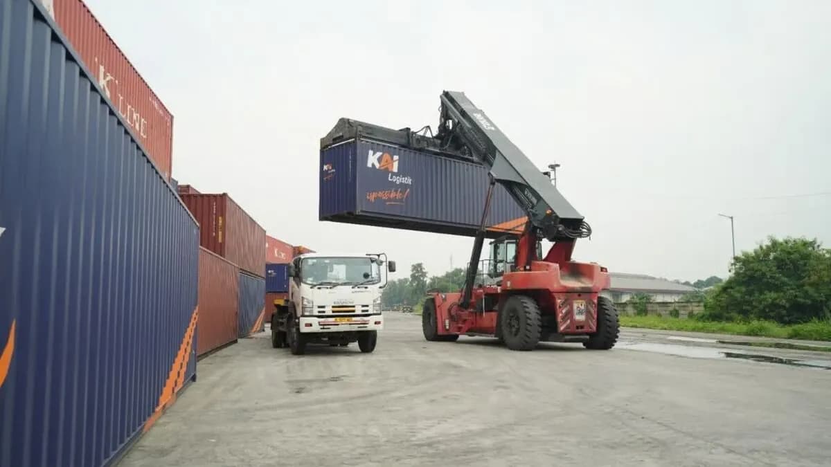 KAI Logistik Tingkatkan Daya Saing KA Kontainer, Perkuat Logistik Berkelanjutan