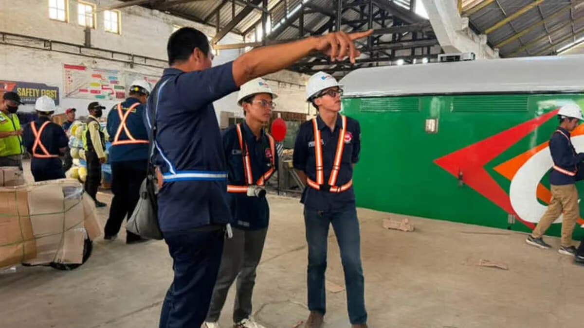 KAI Logistik Kenalkan Operasional Logistik Berbasis Kereta Api kepada Komunitas Edan Sepur Jakarta