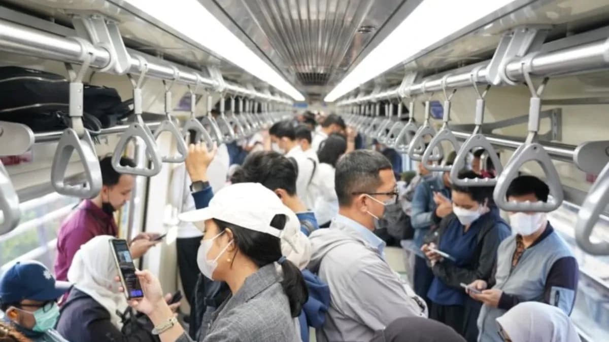 KAI Sesuaikan Jadwal LRT Jabodebek di Pagi Hari, Distribusi Pengguna di Jam Sibuk Lebih Merata