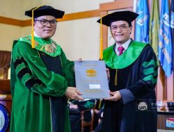 Gun Gun Heryanto Resmi Dikukuhkan sebagai Guru Besar Bidang Ilmu Komunikasi Politik UIN Syarif Hidayatullah Jakarta