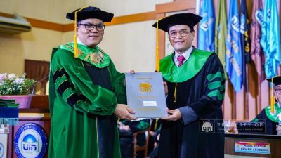 Gun Gun Heryanto Resmi Dikukuhkan sebagai Guru Besar Bidang Ilmu Komunikasi Politik UIN Syarif Hidayatullah Jakarta